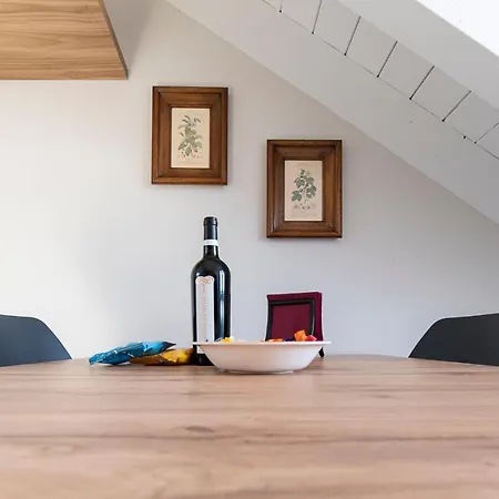 To-housing3, Luce E Relax Al Centro Di Turin