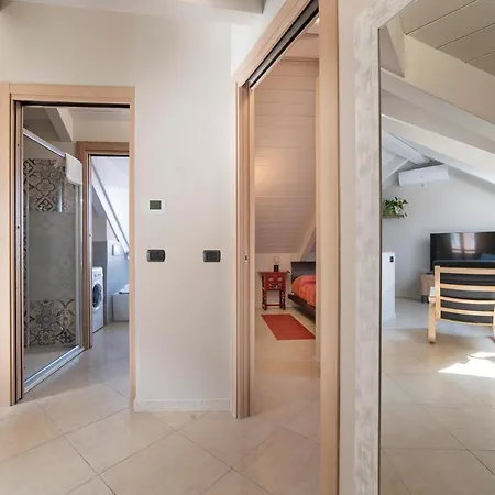 To-housing3, Luce E Relax Al Centro Di *