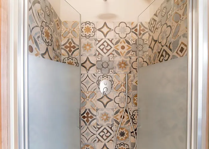 Apartment To-housing3, Luce E Relax Al Centro Di