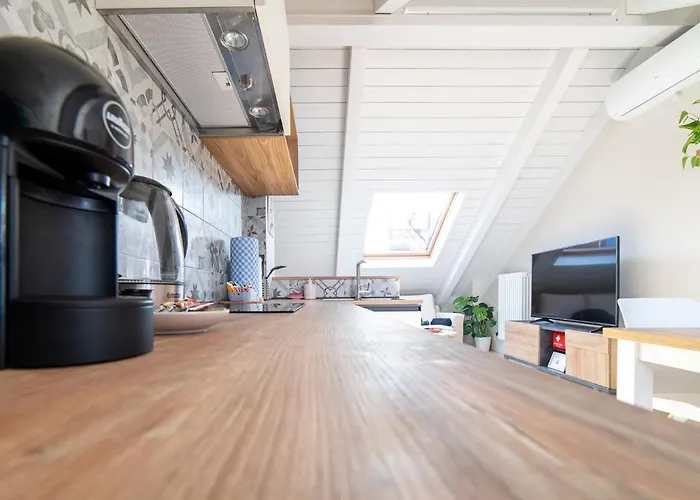 To-housing3, Luce E Relax Al Centro Di Apartment *