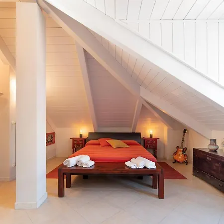 To-housing3, Luce E Relax Al Centro Di Turijn
