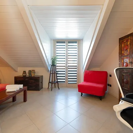 To-housing3, Luce E Relax Al Centro Di アパート *