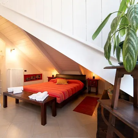 Apartment To-housing3, Luce E Relax Al Centro Di