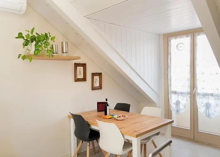 To-housing3, Luce E Relax Al Centro Di