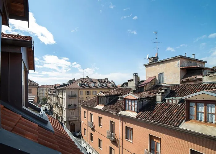 To-housing3, Luce E Relax Al Centro Di * تورينو
